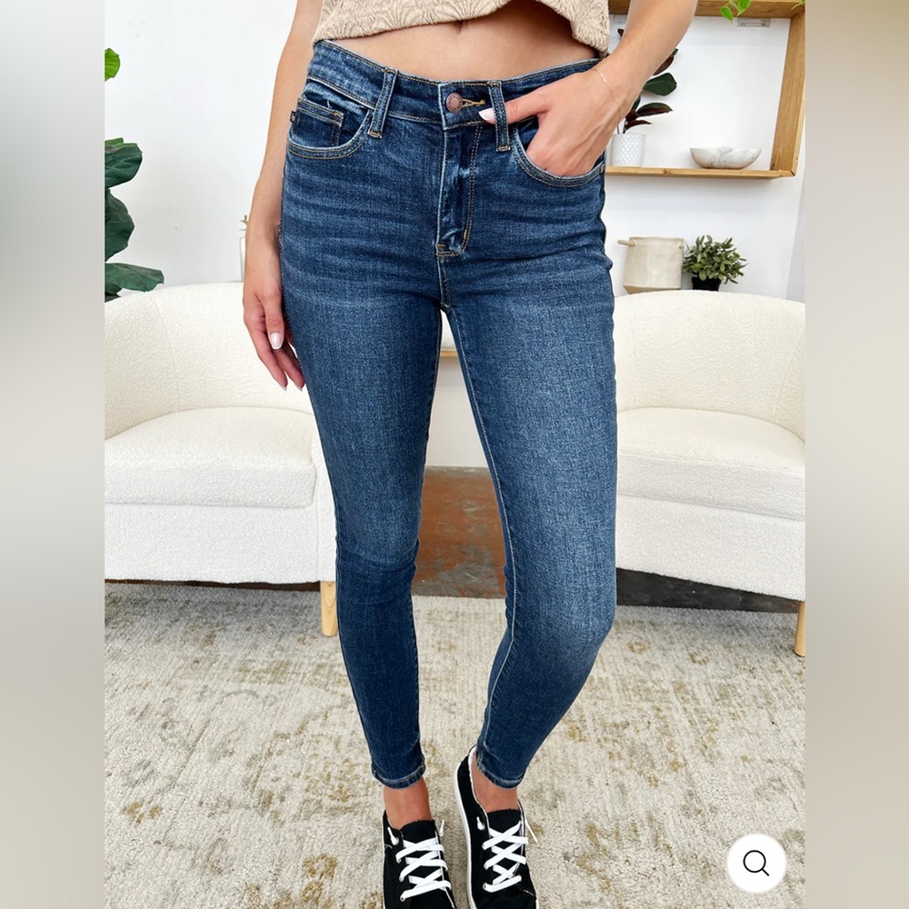 Judy Blue Dark Blue Skinny Jeans